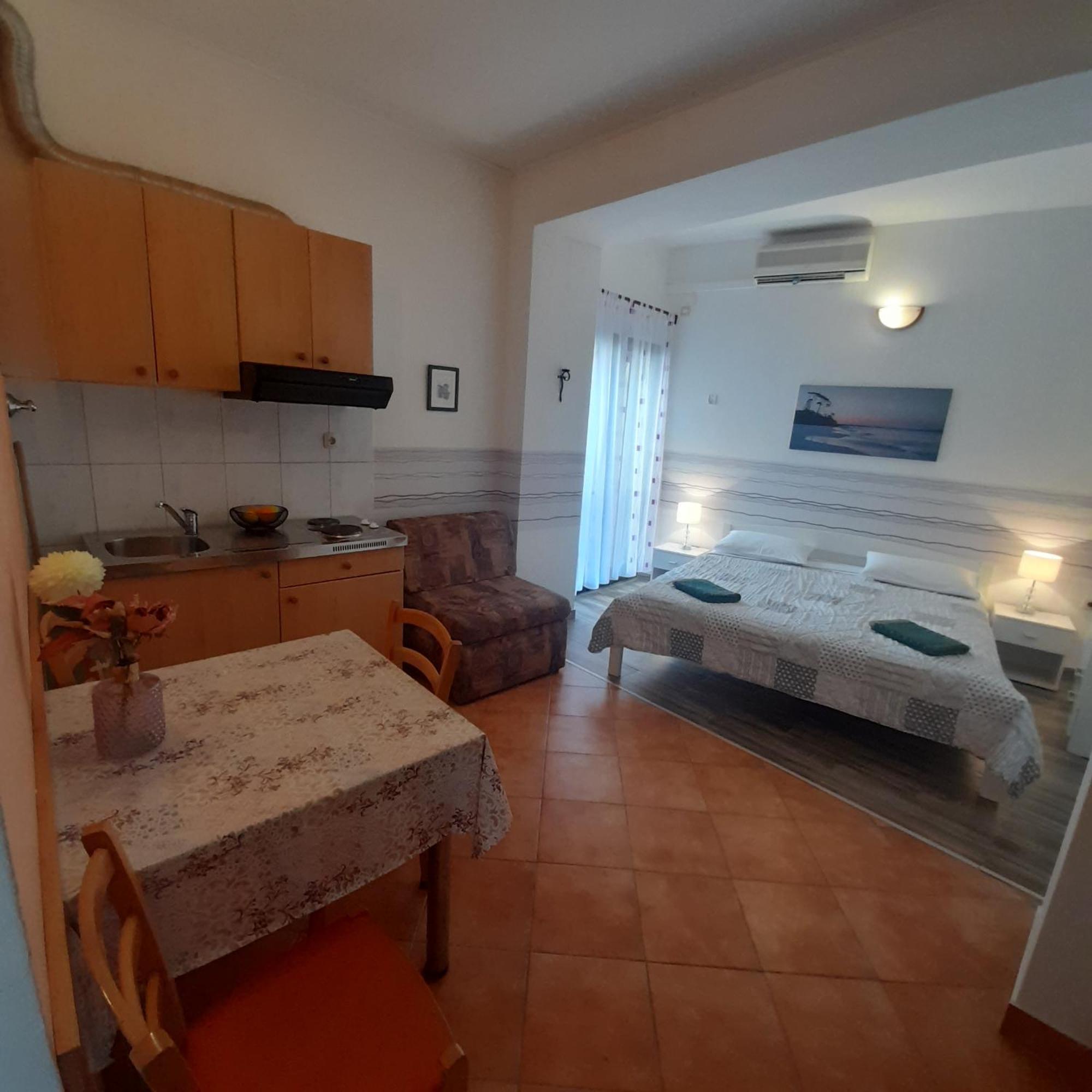 Beach Pearl 1 Jesenice  Dış mekan fotoğraf